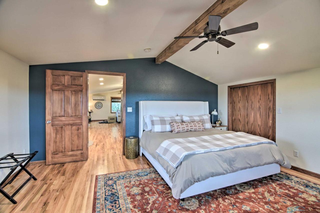 Lovely Barn Loft With Mountain Views On Horse Estate Fort Collins Exterior photo